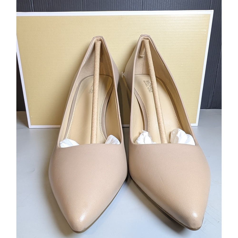 Michael Kors Womens Dorothy Flex Pump Neutral Leather Size 7 M New Box - Picture 2 of 16